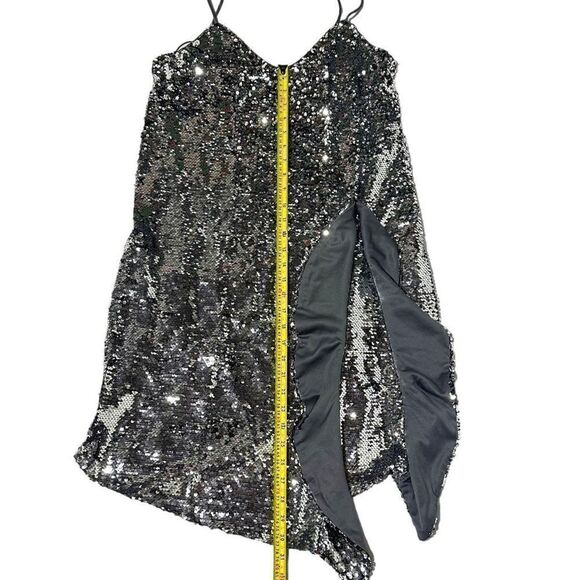 Bar lII Women's Silver Sequined Ruffled V-Neck Slip Dress Size Medium - Picture 7 of 10